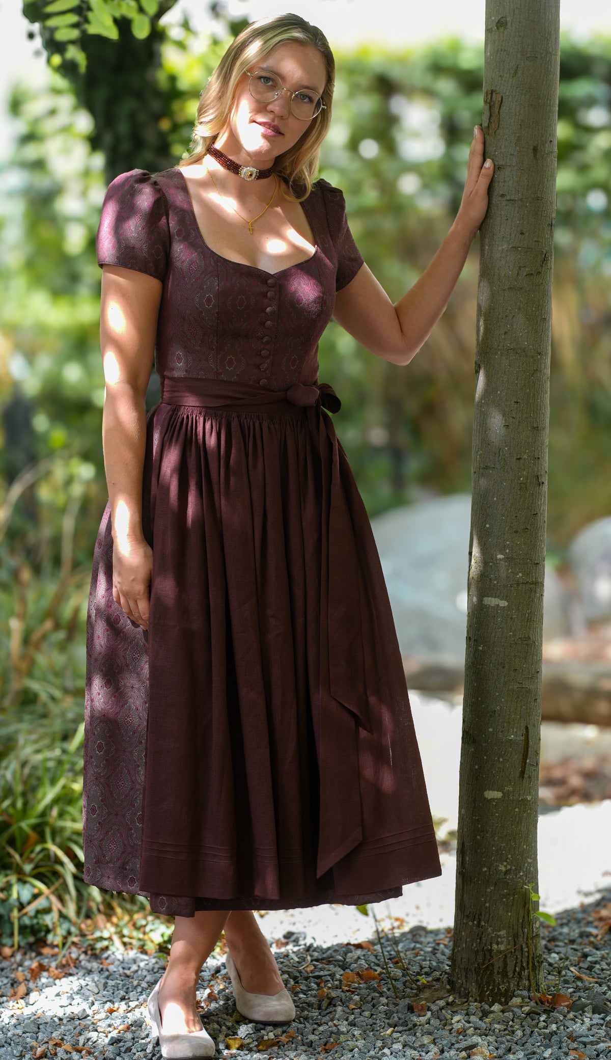 BellaSusi Ärmeldirndl Maja in Burgunderrot