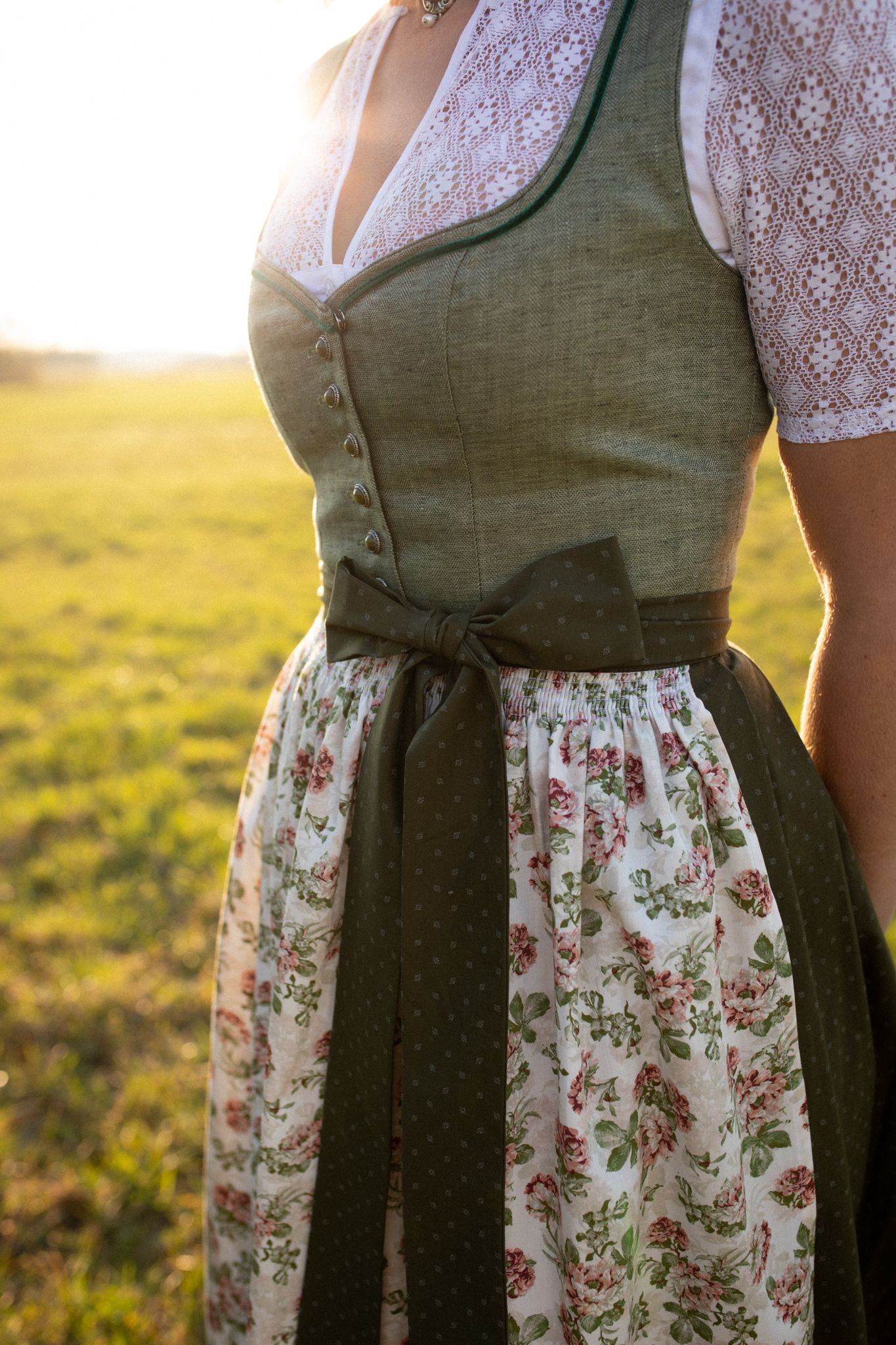 Leni Lex Dirndl Alina grün