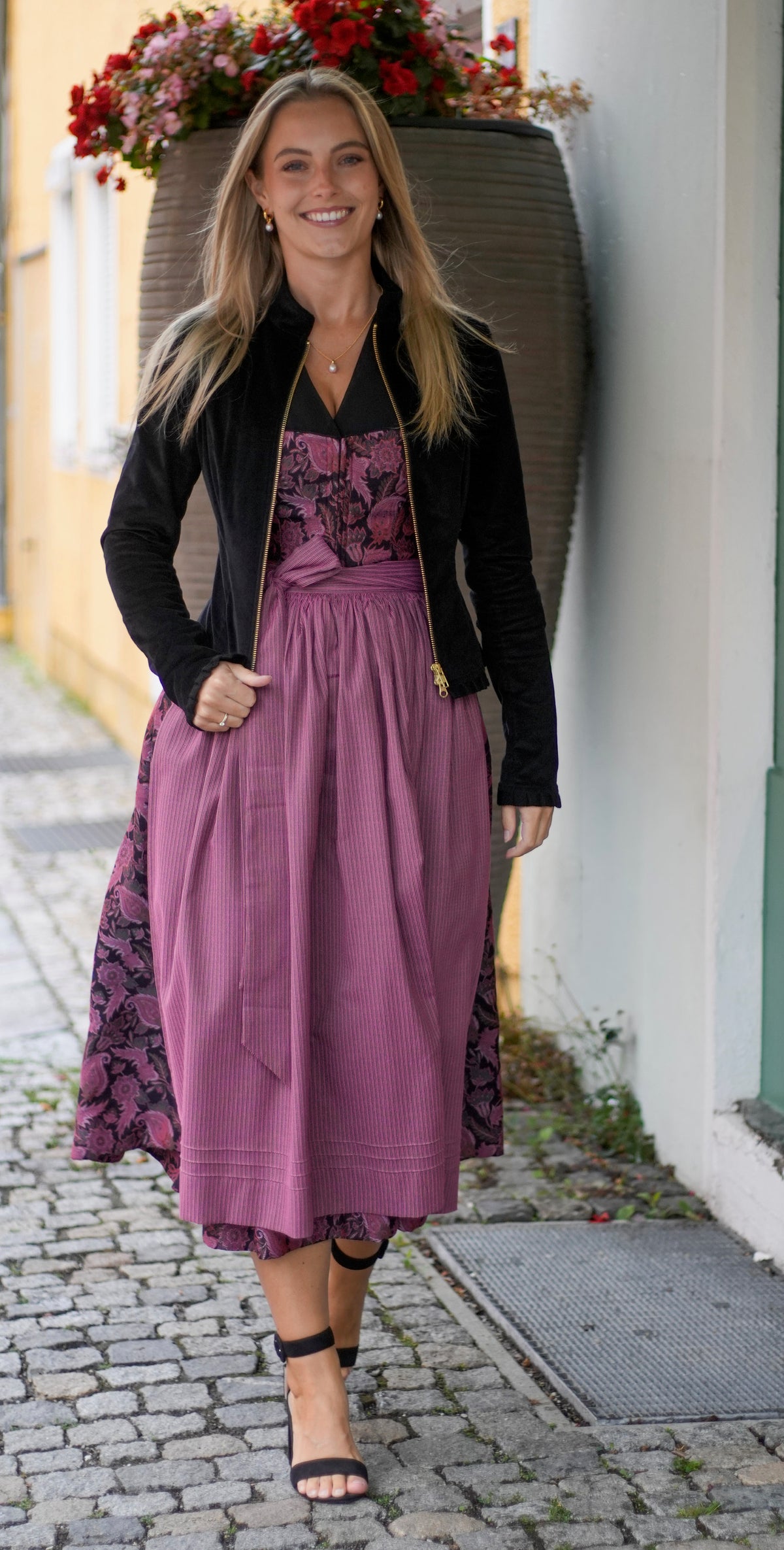 BellaSusi Dirndl Diana in Indischpink
