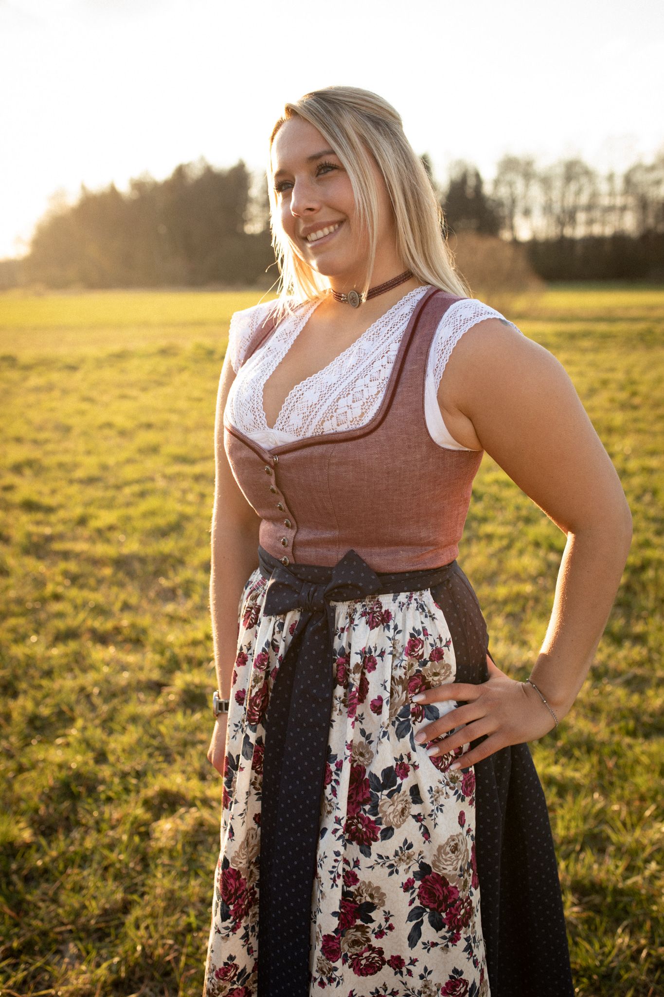 Leni Lex Dirndl Alina beere