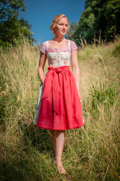BellaSusi Dirndl Amalia rot